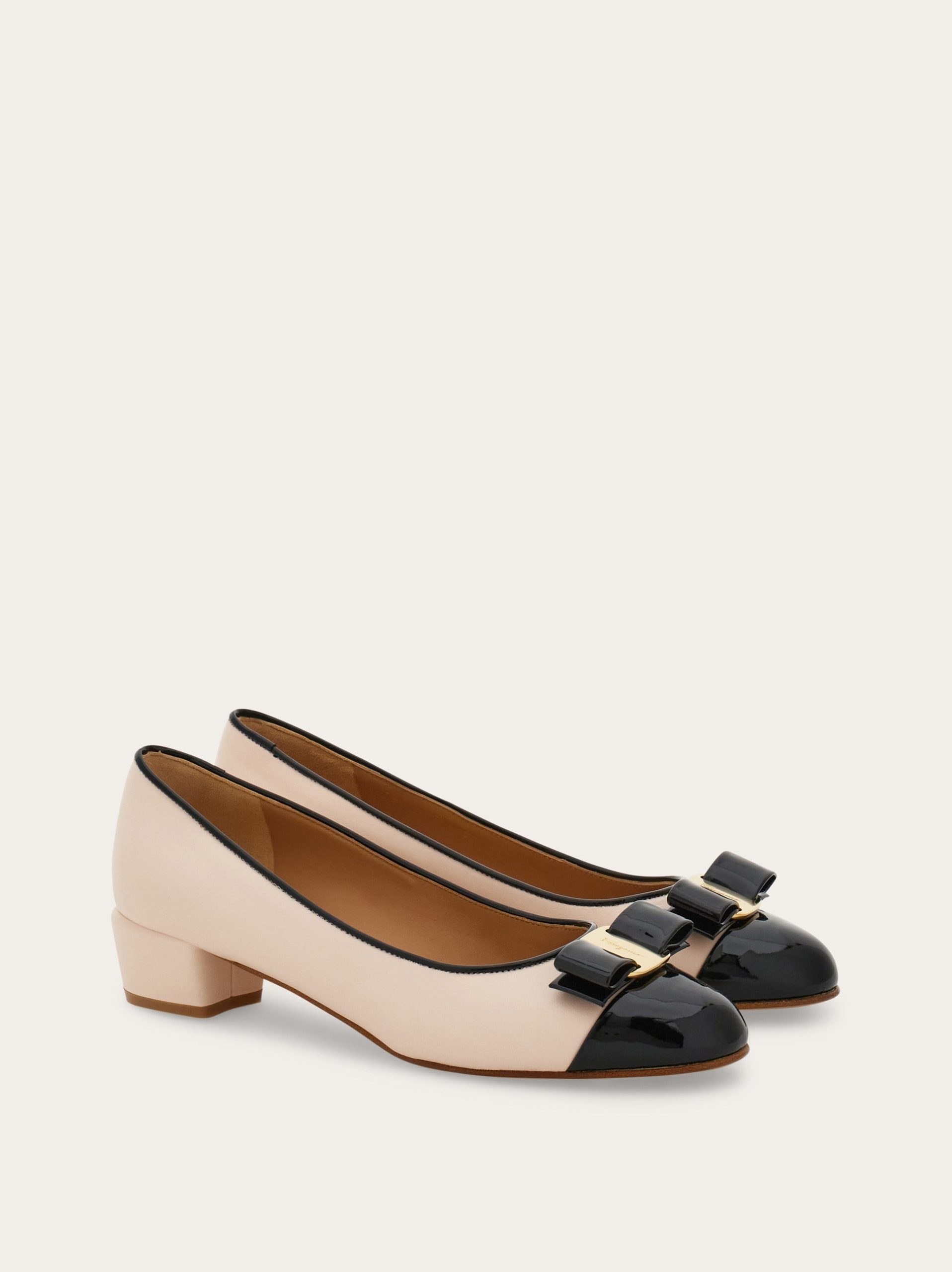 Ferragamo Vara pump - Image 6